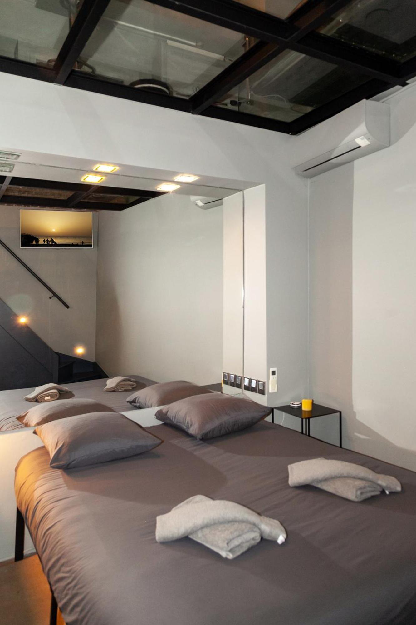 Loft Atypique Avec Terrasse, Calme Et Cosy Apartment Paris Exterior photo