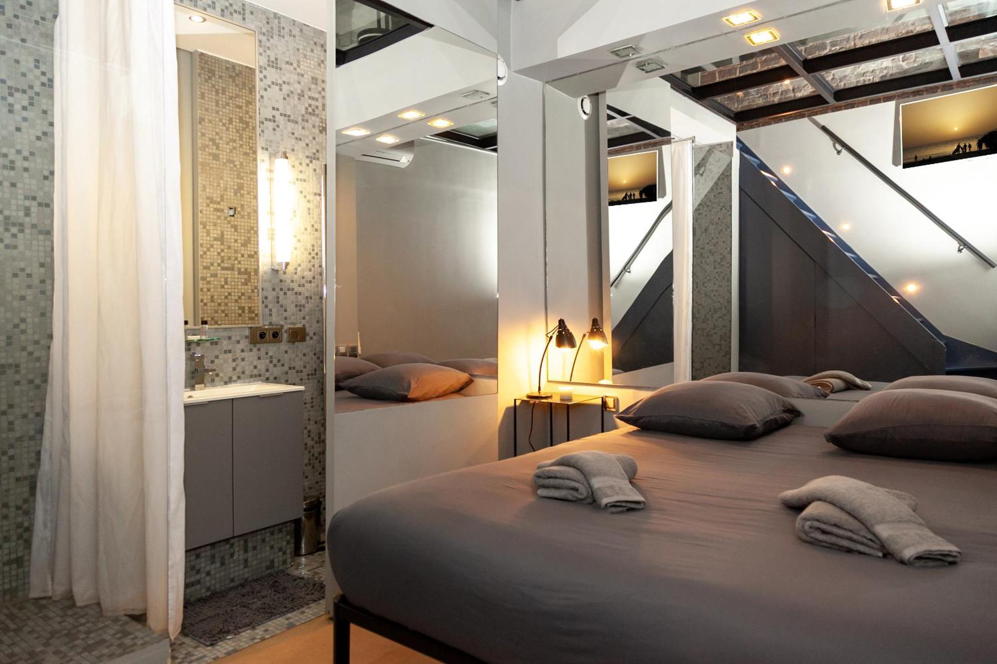 Loft Atypique Avec Terrasse, Calme Et Cosy Apartment Paris Exterior photo